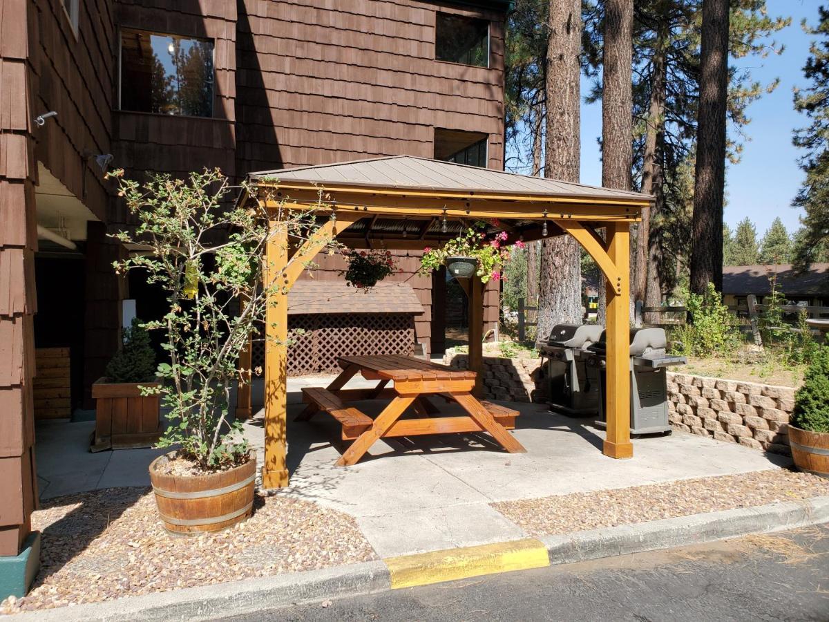 Getaways At Snow Lake Lodge Биг Беър Лейк Екстериор снимка