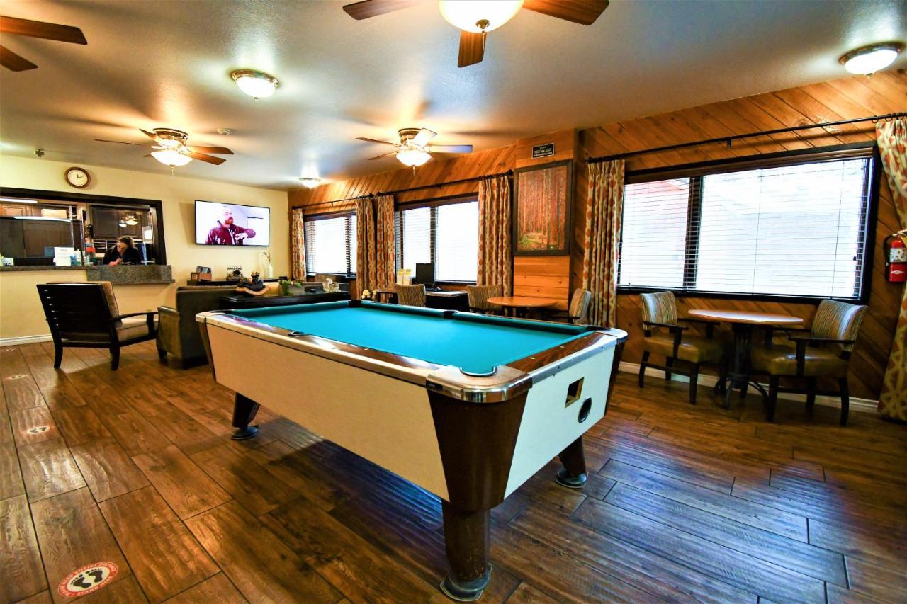 Getaways At Snow Lake Lodge Биг Беър Лейк Екстериор снимка
