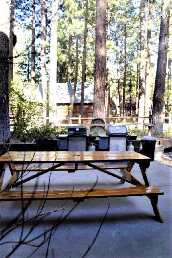 Getaways At Snow Lake Lodge Биг Беър Лейк Екстериор снимка
