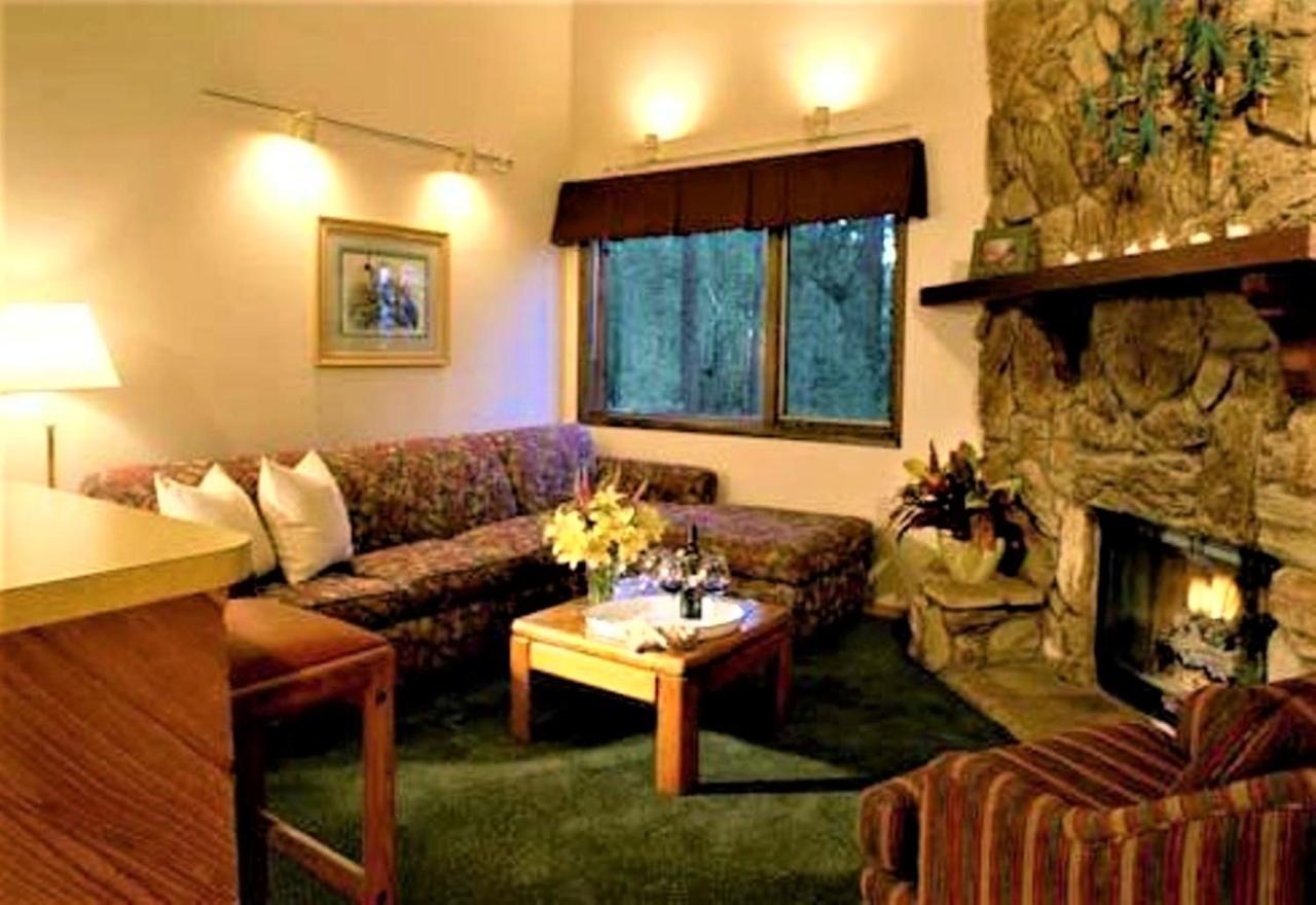 Getaways At Snow Lake Lodge Биг Беър Лейк Екстериор снимка